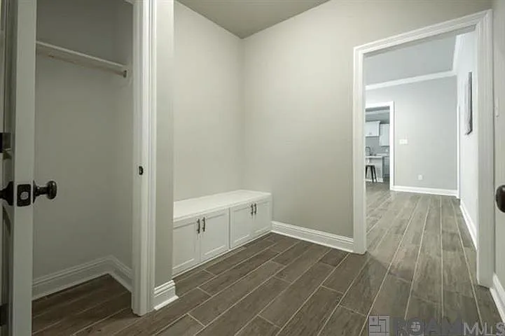10921 Maitland Ave — Photo 16