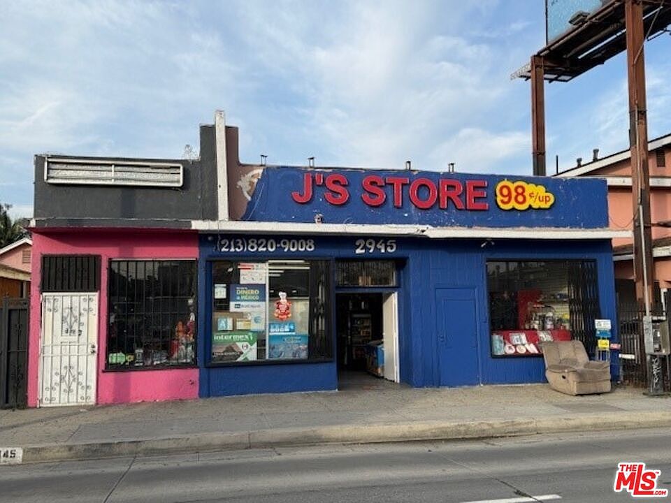 1st image of 2945 Tweedy Blvd
