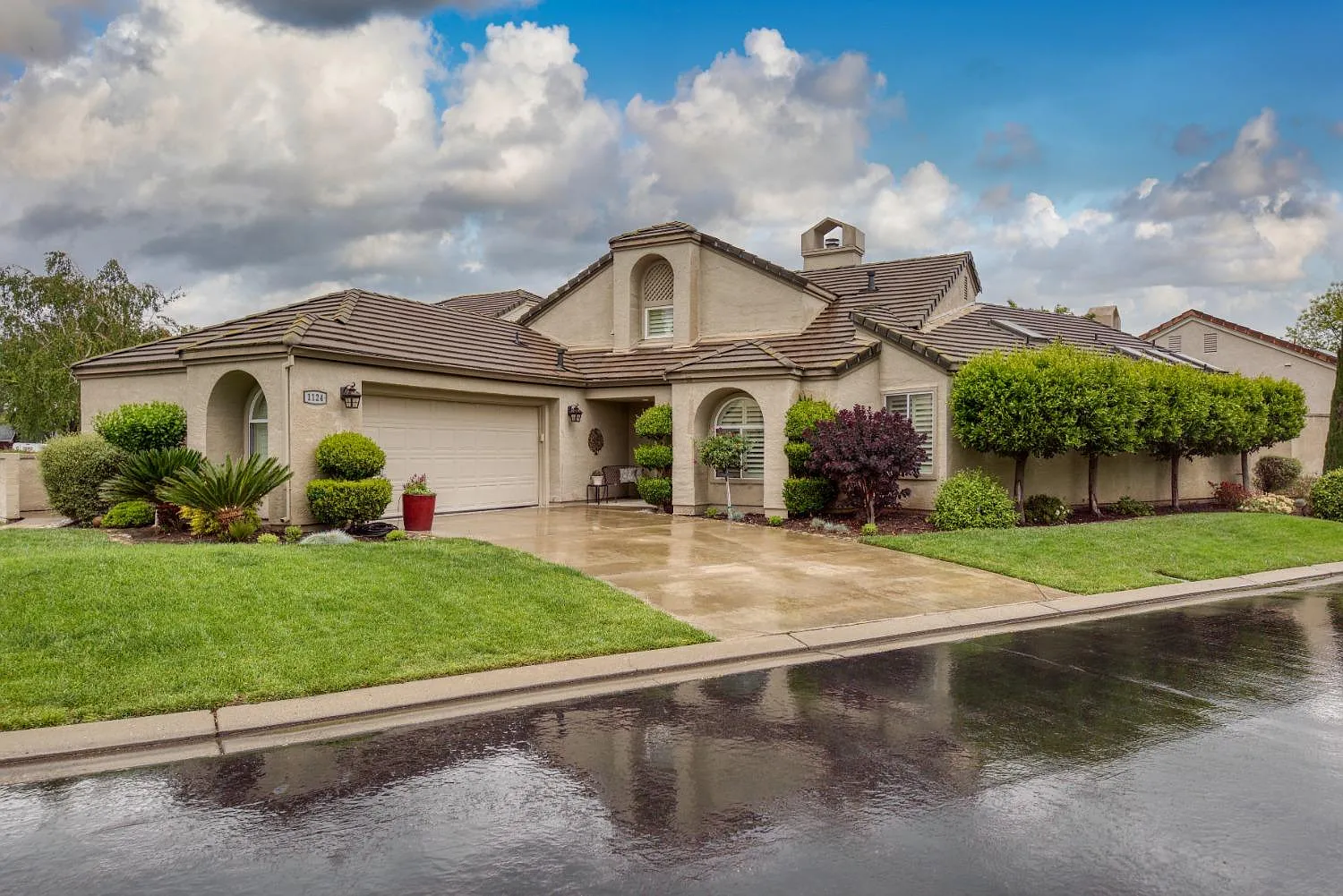 1124 Copper Lantern Ct photo 1