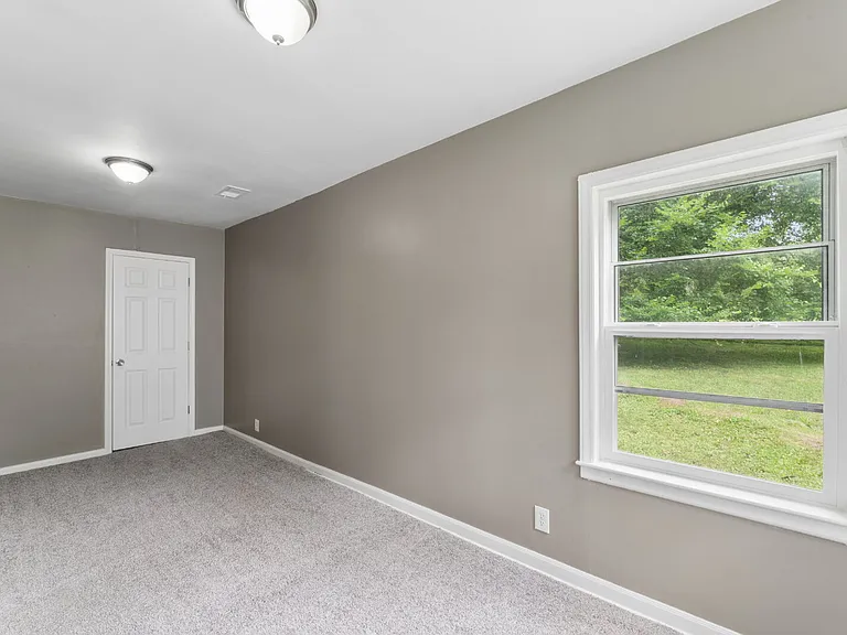 7036 Willow Ave — Photo 26