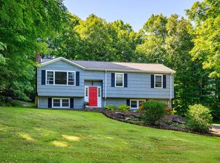 6 Red Cedar Dr, New Milford, CT 06776