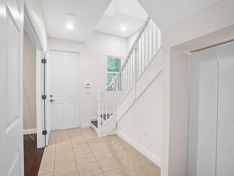 11967 SW 26th Ct — Photo 6