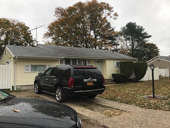 3rd image of 113 Westwood Dr
