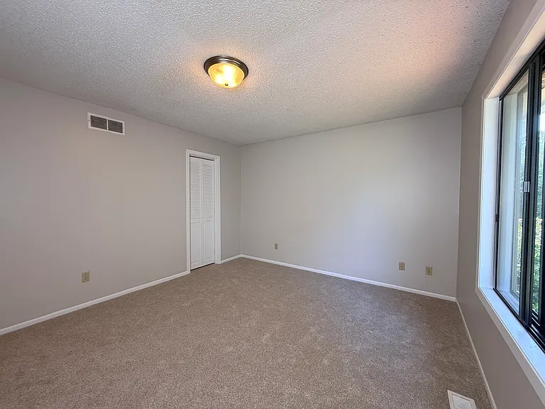 4601 Saddlewood Dr — Photo 26