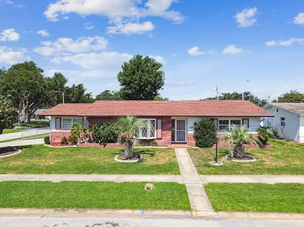 1436 Santa Clara Dr, Dunedin, FL 34698