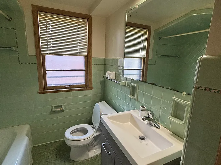 8708 W Burleigh St #4 — Photo 11