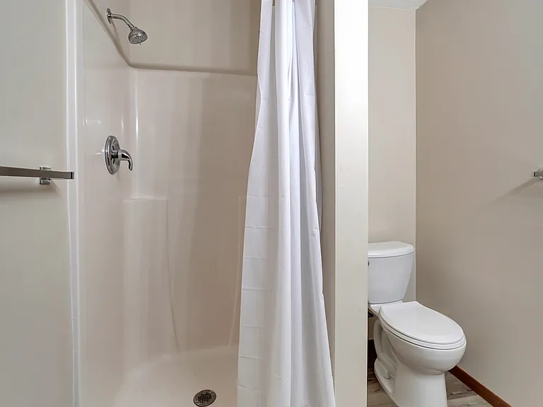 621 N 28th St #2 — Photo 16