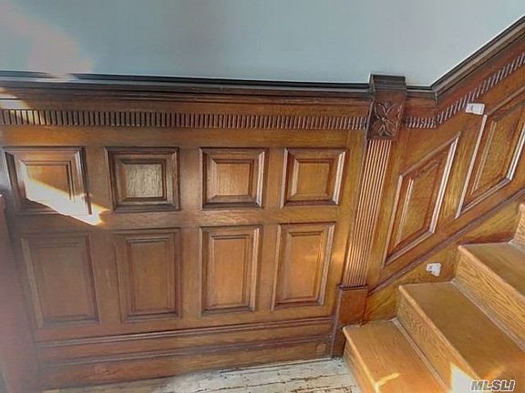 5th image of 71 Midwood St #71