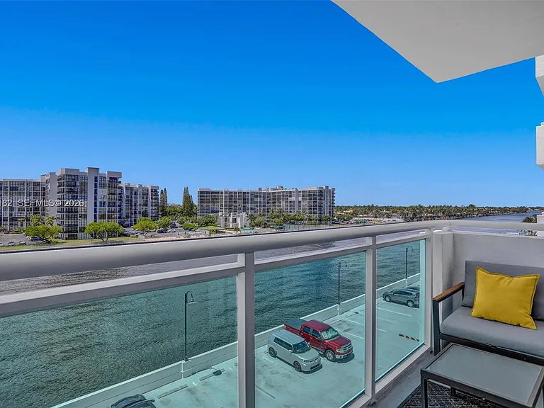 3000 S Ocean Dr #412-1 — Photo 1