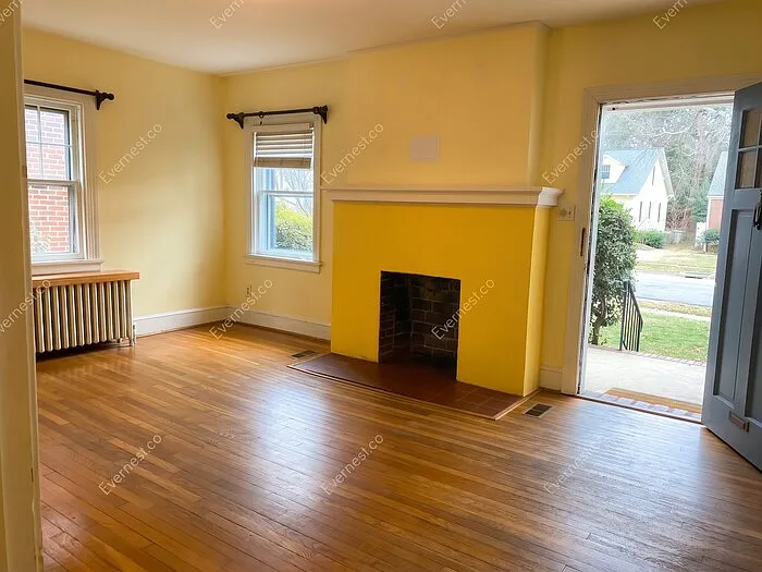 3 bed, 2.0 bath, 1669 sqft, $2,179 — Photo 3