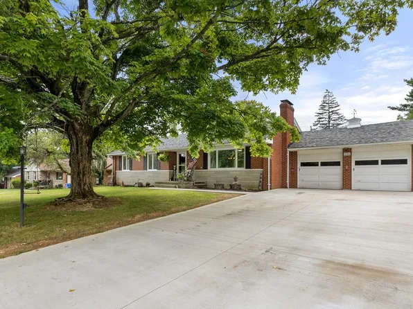 1156 Laurelwood Rd, Mansfield, OH 44907