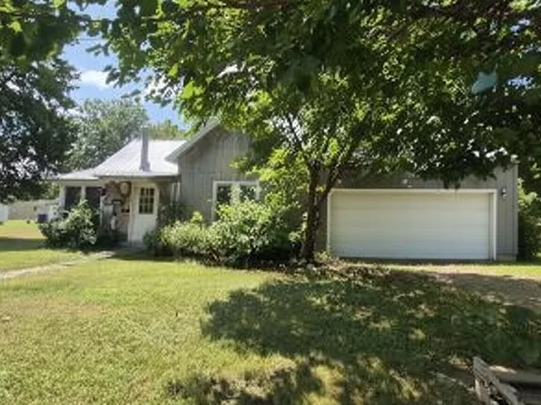 201 Barber Street, Greenfield, MO 65661