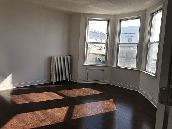 4th image of 1218 79th St #2