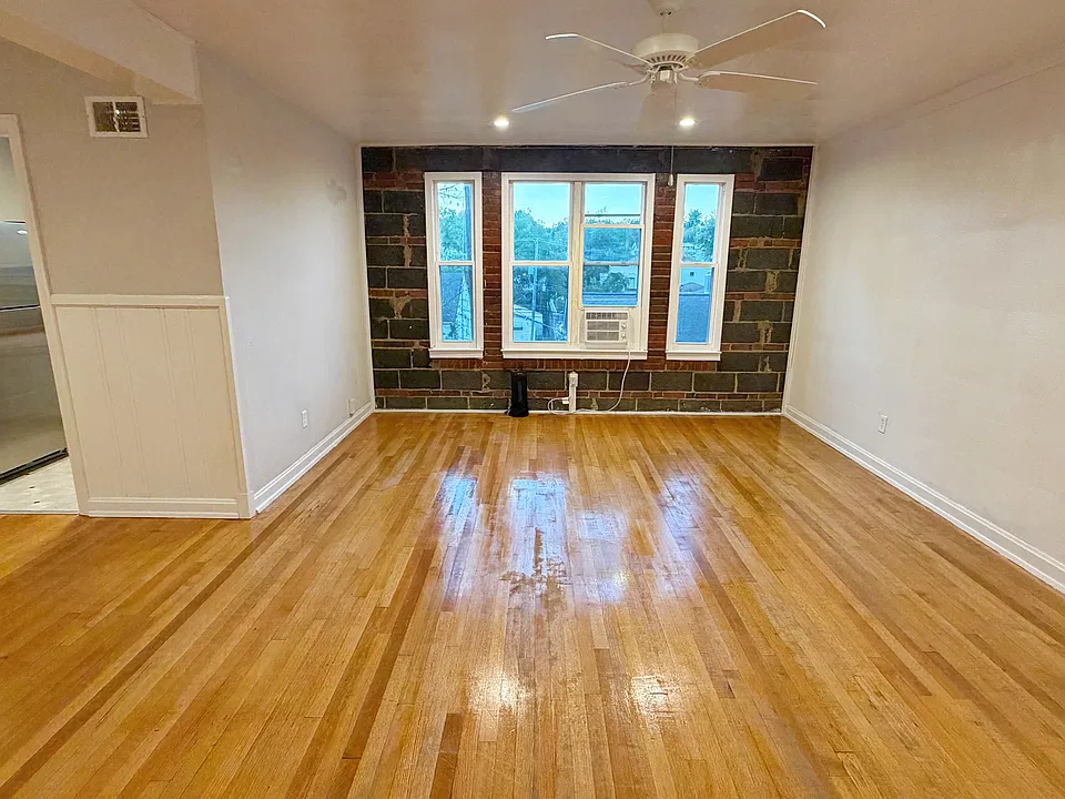 405 Linden Cir #4