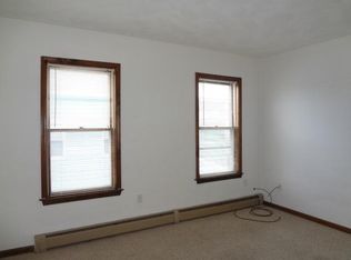 7 Hampden St APT 2B, Worcester, MA 01609