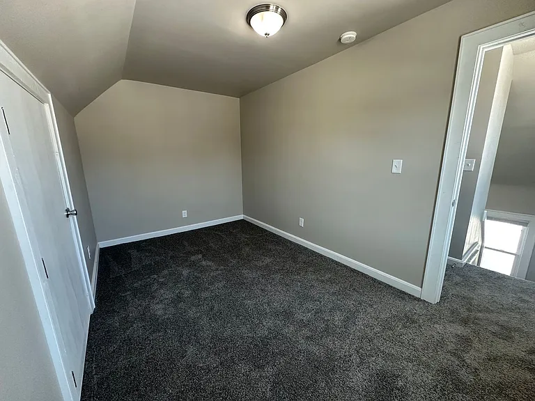 3860 N 19th Pl — Photo 39