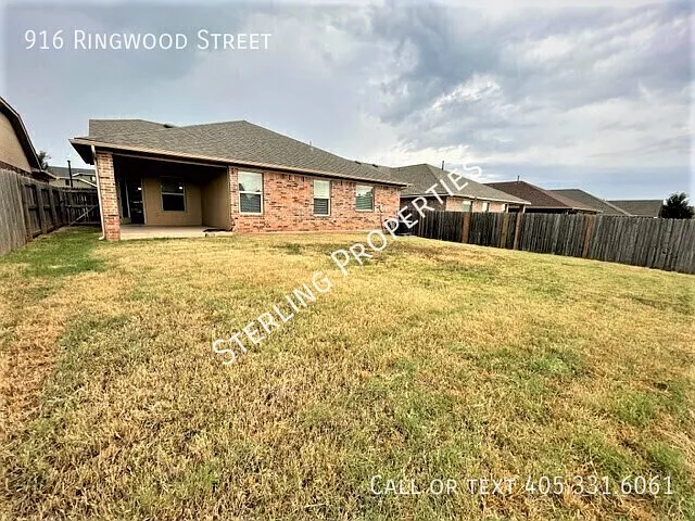 916 Ringwood St — Photo 28