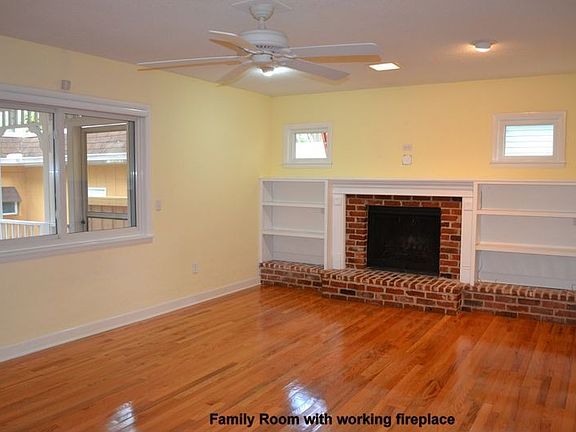 2nd image of 221 W Minnehaha St