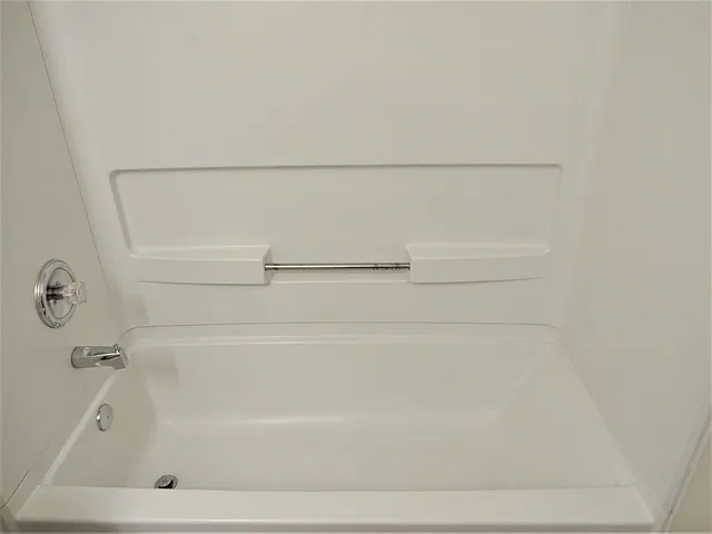 302 Christian Ct — Photo 14