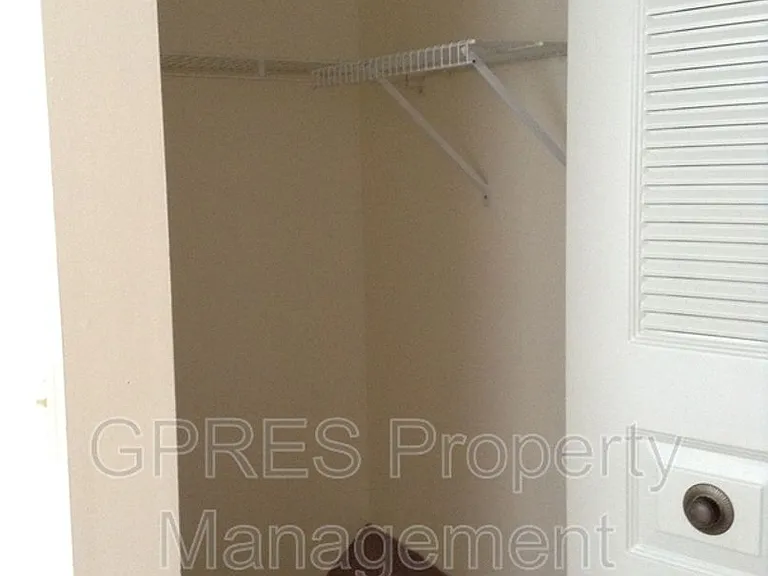 317 Garden Hill Dr — Photo 12