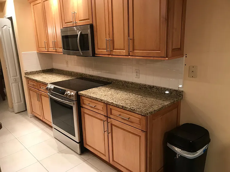 23765 Clear Spring Ct — Photo 6