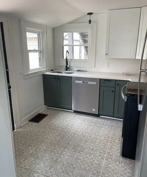 615 Joyner St #B — Photo 1