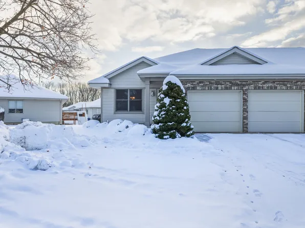 3590 Brook Point Dr, Hamilton, MI 49419