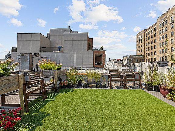 2nd image of 566 Prospect Pl APT 4a