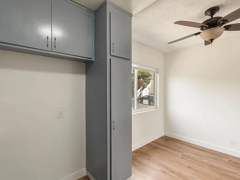 3925 Barrett Rd — Photo 8
