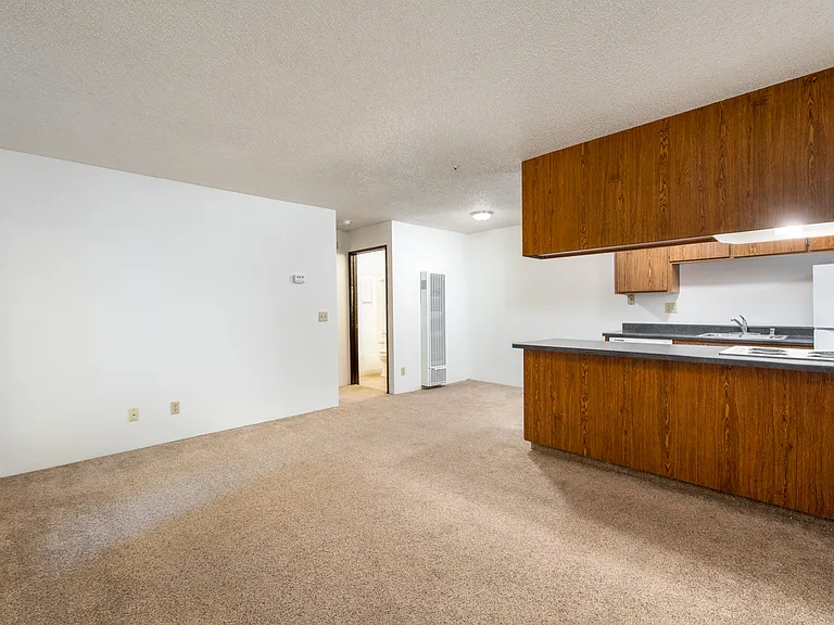 Coddingtown Mall Apartments — Photo 10