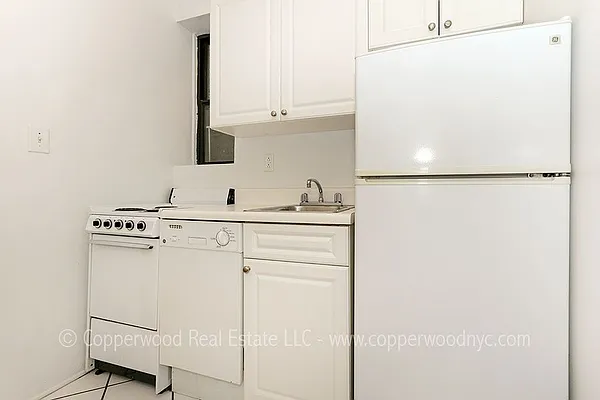 Rented by Copperwood Real Estate | media 10