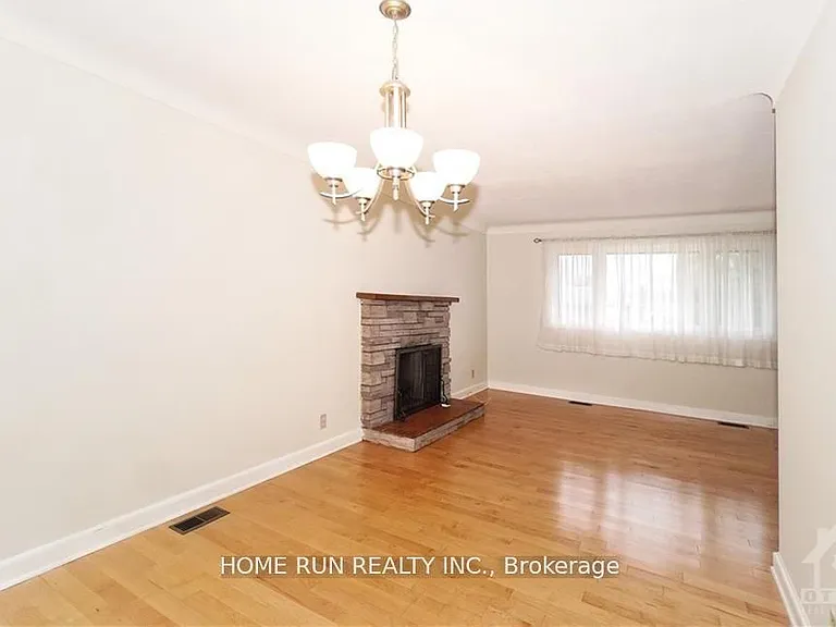 39 Epworth Ave — Photo 6