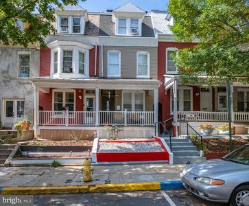 922 Pear St, Reading, PA, 19601