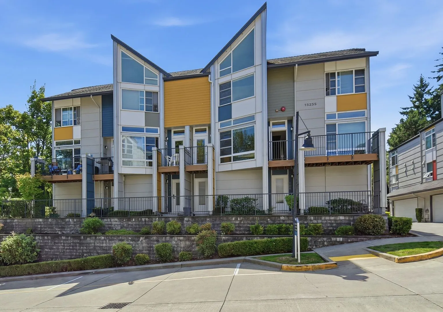 2bd/1.75ba Redmond Townhome — Photo 1