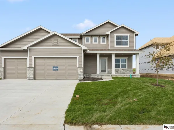 12408 S 89th St, Papillion, NE 68046