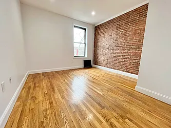 951 Putnam Avenue