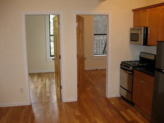 Rented by REAL New York | media 7