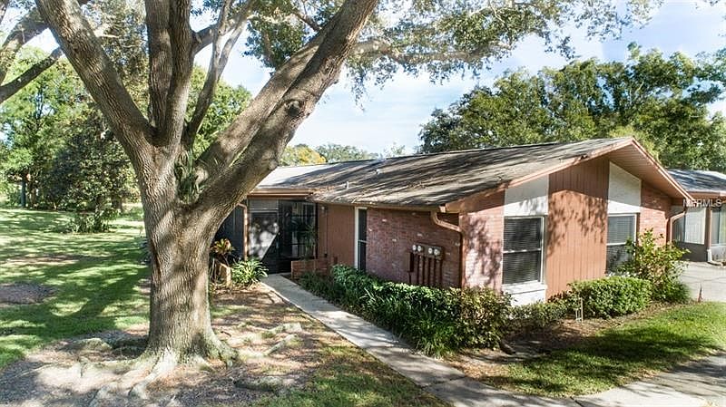 2320 SHELLY DRIVE in Villa Condo I of Highland Lakes