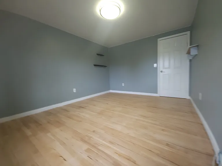 50 Hepburn Rd — Photo 11