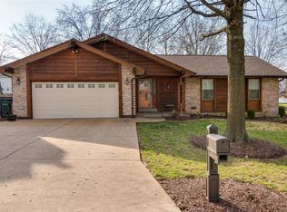 3072 Winding River Dr, Saint Charles, MO