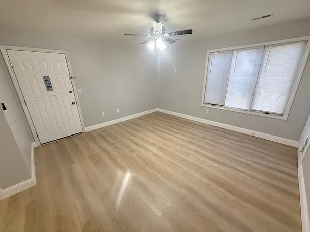101 King Dr — Photo 3