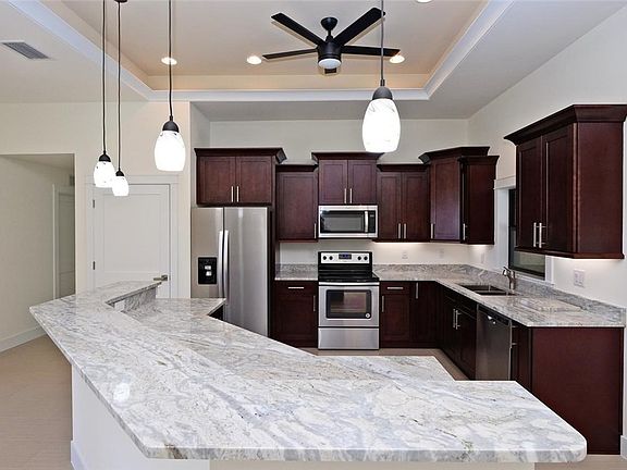2nd image of 2615 SW 15th Place Cpe