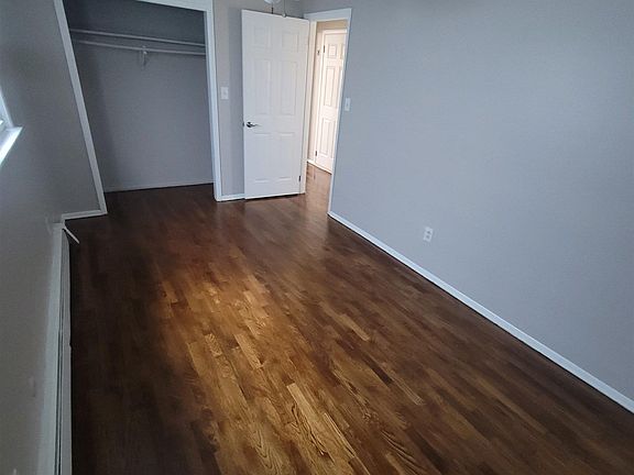 4th image of 109 Tonnelle Ave Unit 2