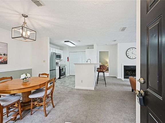 3rd image of 1006 Mill Pond Dr SE