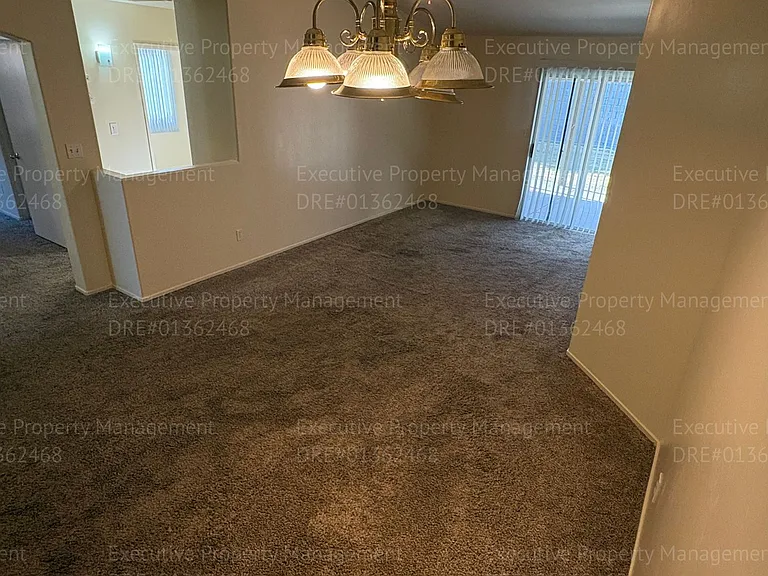 524 Sunset Meadow Ln — Photo 12