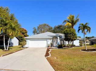 919 SE 31st Ter, Cape Coral, FL 33904