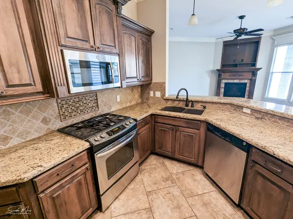 5308 Barberry Ln, Bossier City, LA 71112
