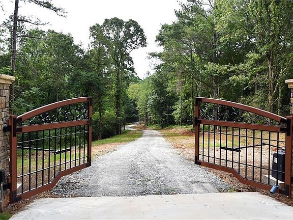 3rd image of 406 Mulberry Rd