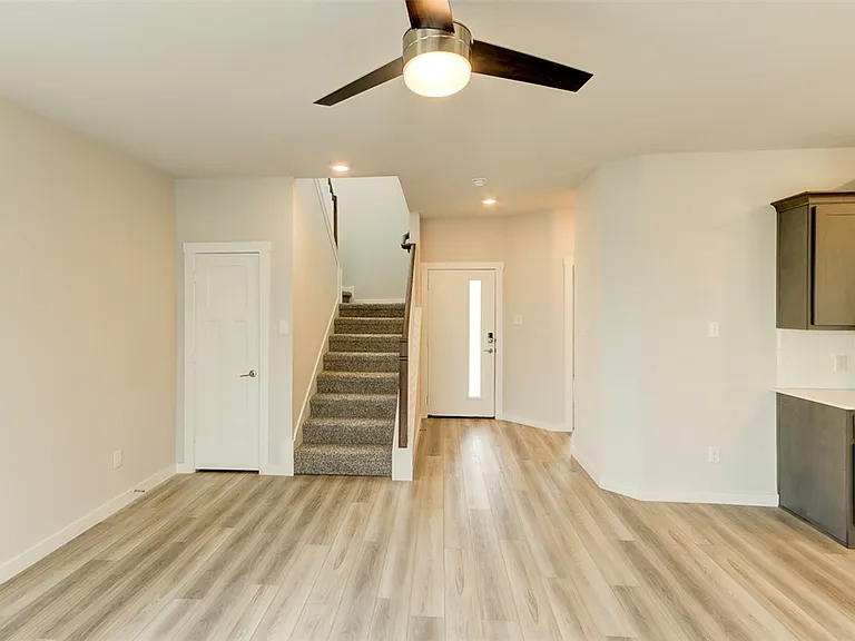 760 Double Mountain Rd — Photo 3