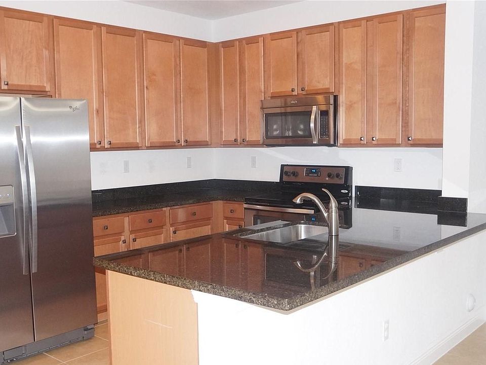 2nd image of 919 SW 147th Ave